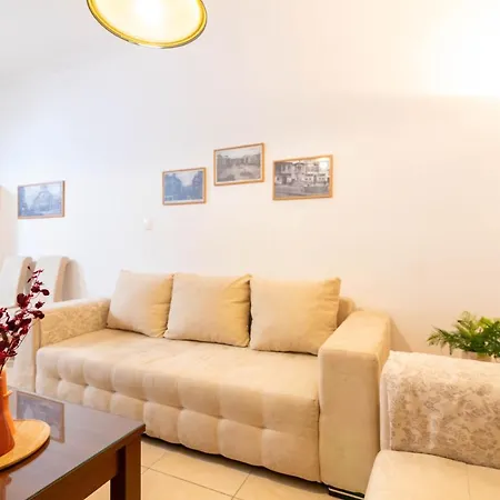 F & B Collection - 2 Bedroom Flat Θεσσαλονίκη