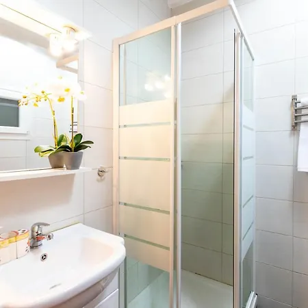 F & B Collection - 2 Bedroom Flat Διαμέρισμα